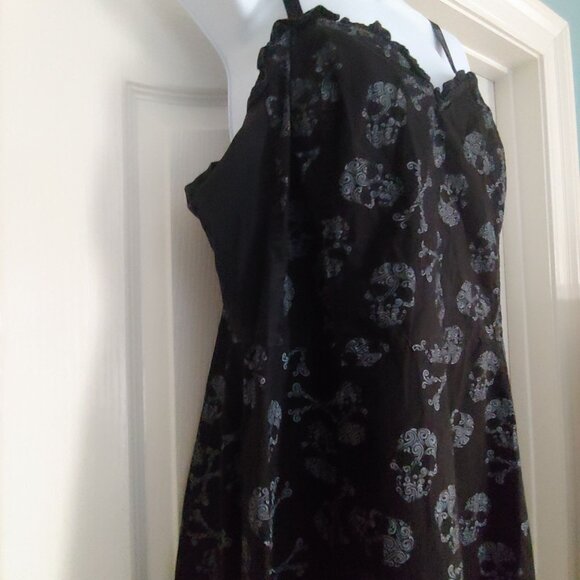 Tripp NYC Daang Goodman Skull Crossbones Whimsy Goth Grunge Dress Vampy - Picture 3 of 13